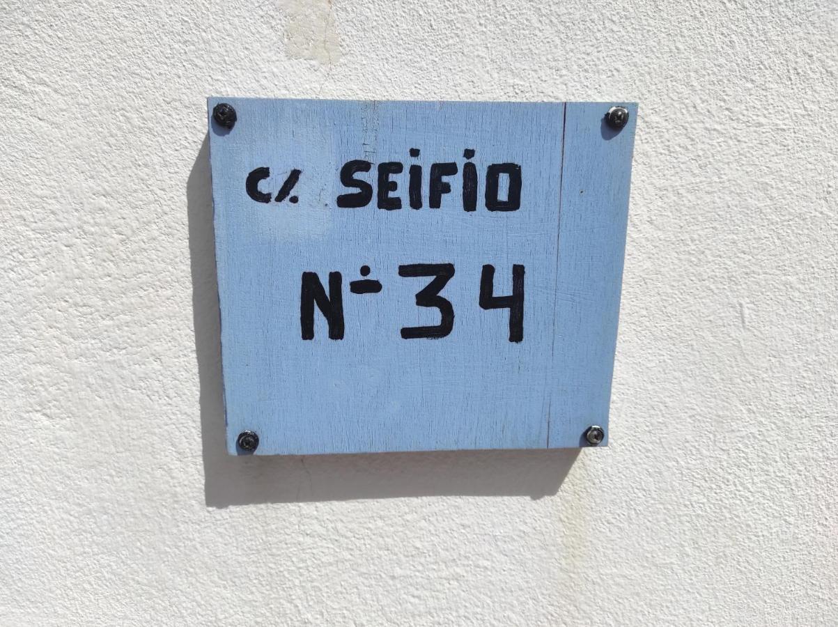 Casa De Los Pajaritos. Charco del Palo Exterior photo